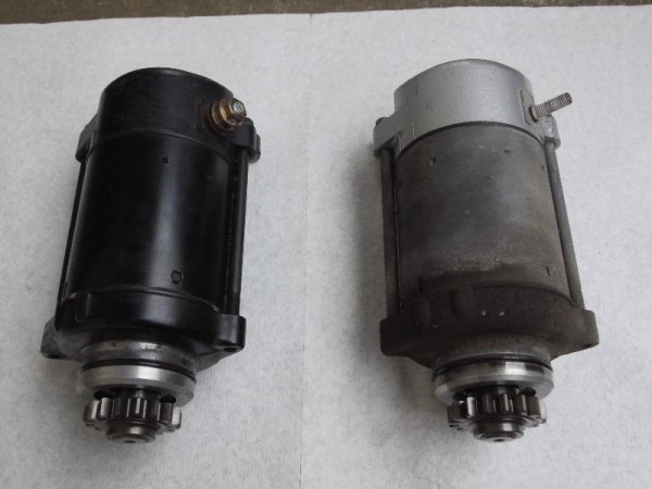 「CB750（RC42）　中古のまともなセルモーター（左）と19万キロノーメンテのセルモーター」