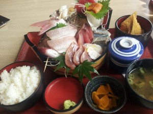 【福島県いわき市】　小名浜漁港　市場食堂　「刺盛定食」